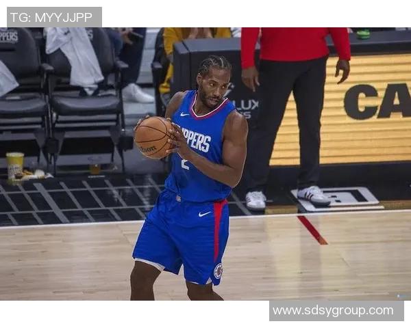 快船不敌湖人,莱昂纳德表现出色:揭示背后故事与未来展望