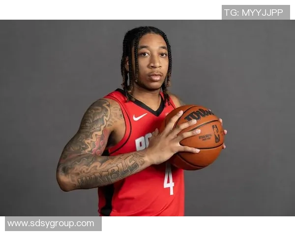 老鹰队击败热火队,迎来开门红:赛季首战完美呈现